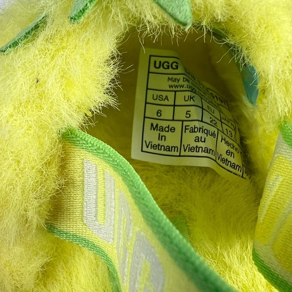 NEW Ugg Fluff Yeah Pineapple Stiffie Toddler Sandals SZ-6